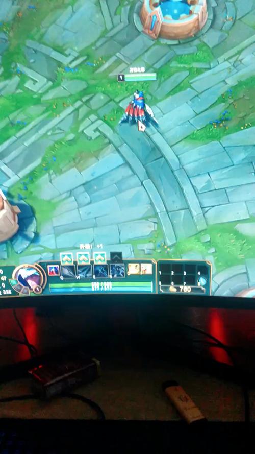 英雄联盟有个主播说排位要想赢就不要把队友当人,这句话有什么道理呢,还...