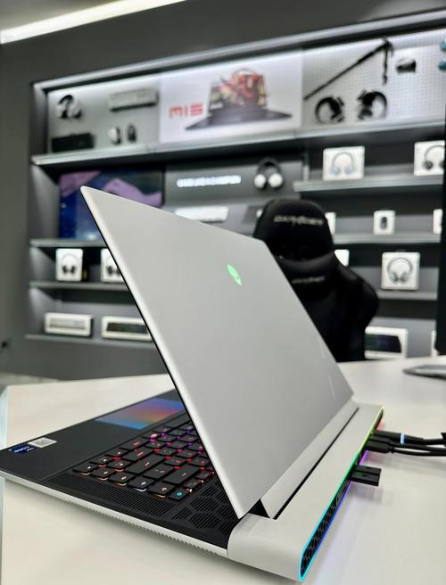 戴尔外星人m17r4i777001060显8G内存玩lol掉帧卡顿能解决吗