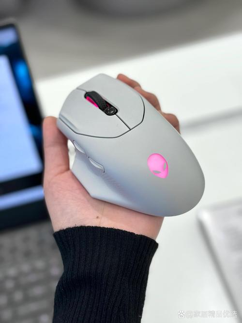 M17戴尔外星人玩英雄联盟鼠标有时候失灵