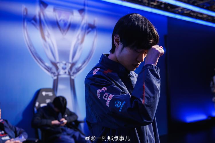 《英雄联盟》史上比较经典的选手失误有哪些?