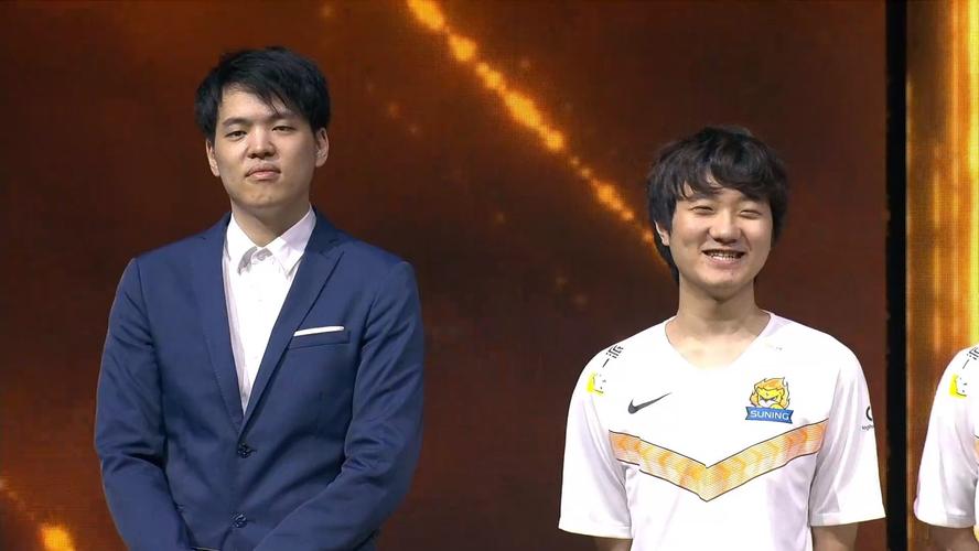 英雄联盟每个职业战队主教练只有一个吗