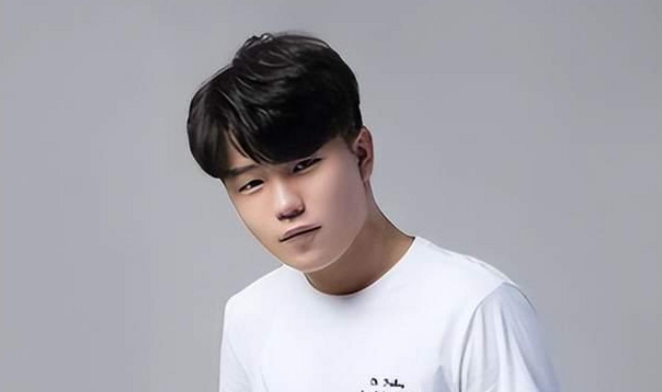 王者荣耀骚白为什么不露脸?