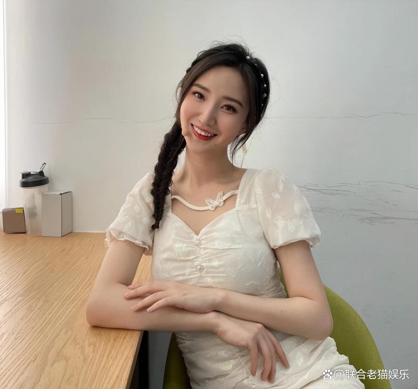 郭珺怎么不解说王者荣耀了?