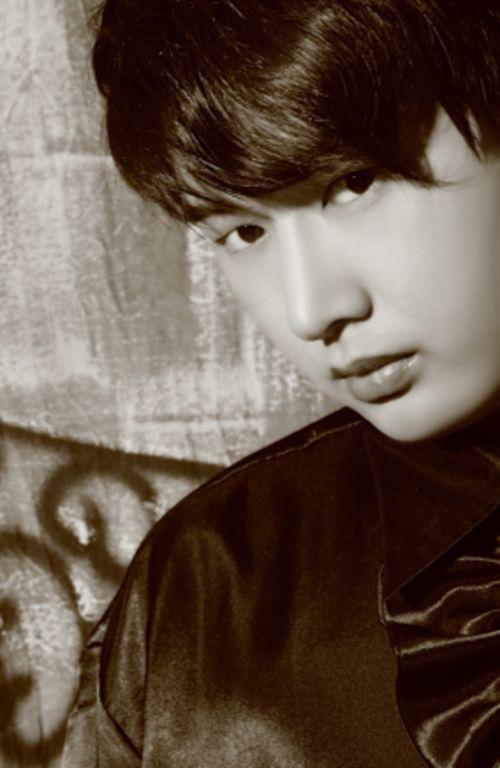 推荐几本网游小说200w以上,比较好是整个人穿越到游戏中,吃饭睡觉都在游戏...