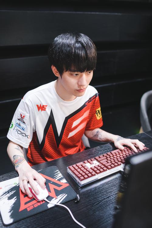 世界电竞选手颜值排名:mystic上榜,他是电竞天才