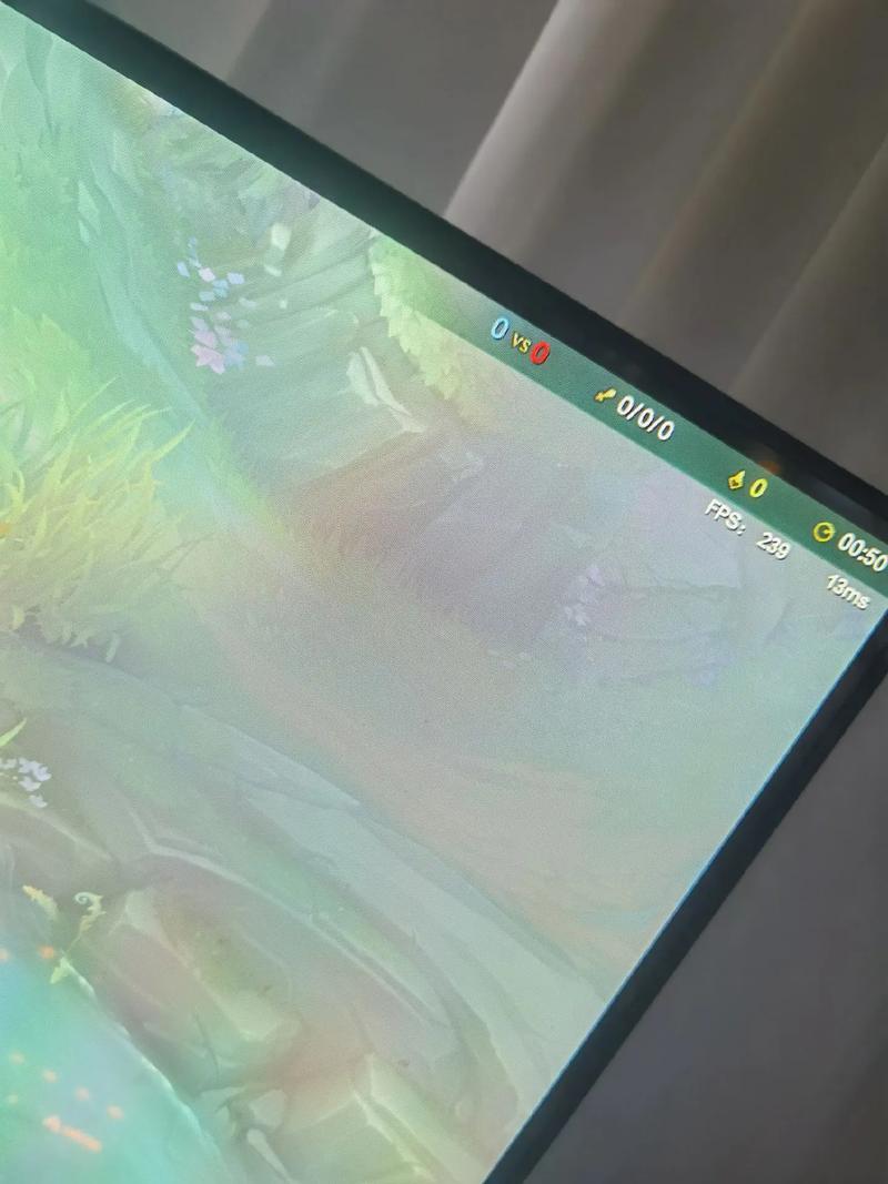 玩着LOL,突然掉帧。从120左右掉到40,重启也没有用。我重装过系统,也确...