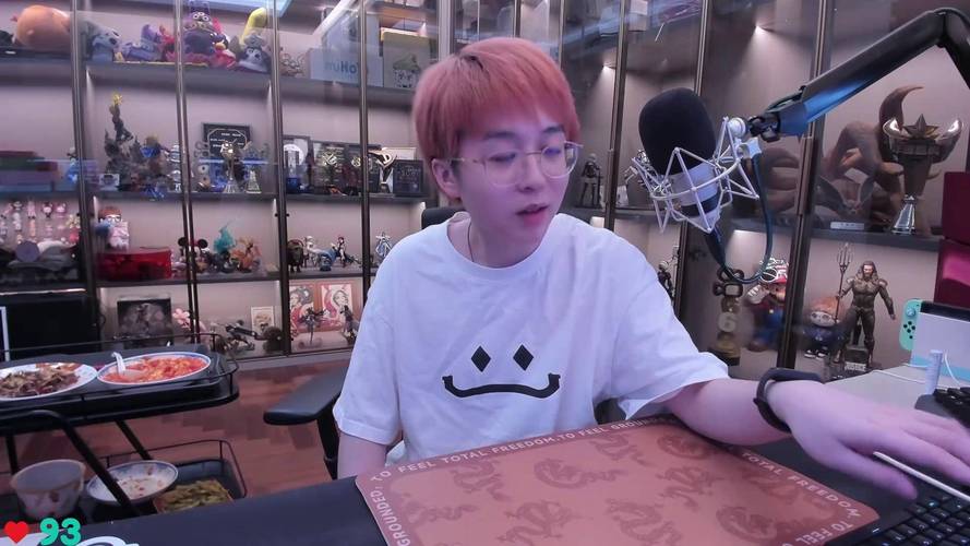 主播嗨氏王者荣耀灵异事件,游戏突然掉线后时空穿越